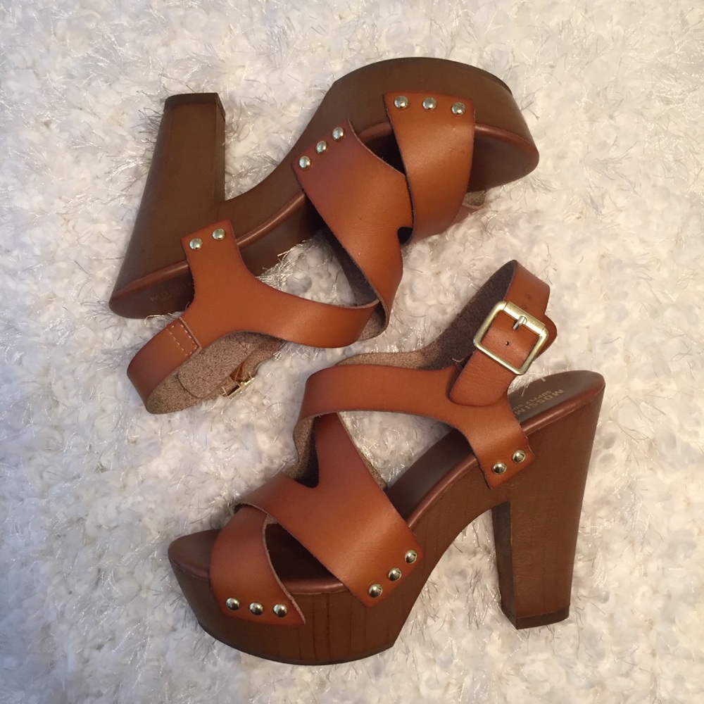 Sheila Strappy Sandal Heel View 3